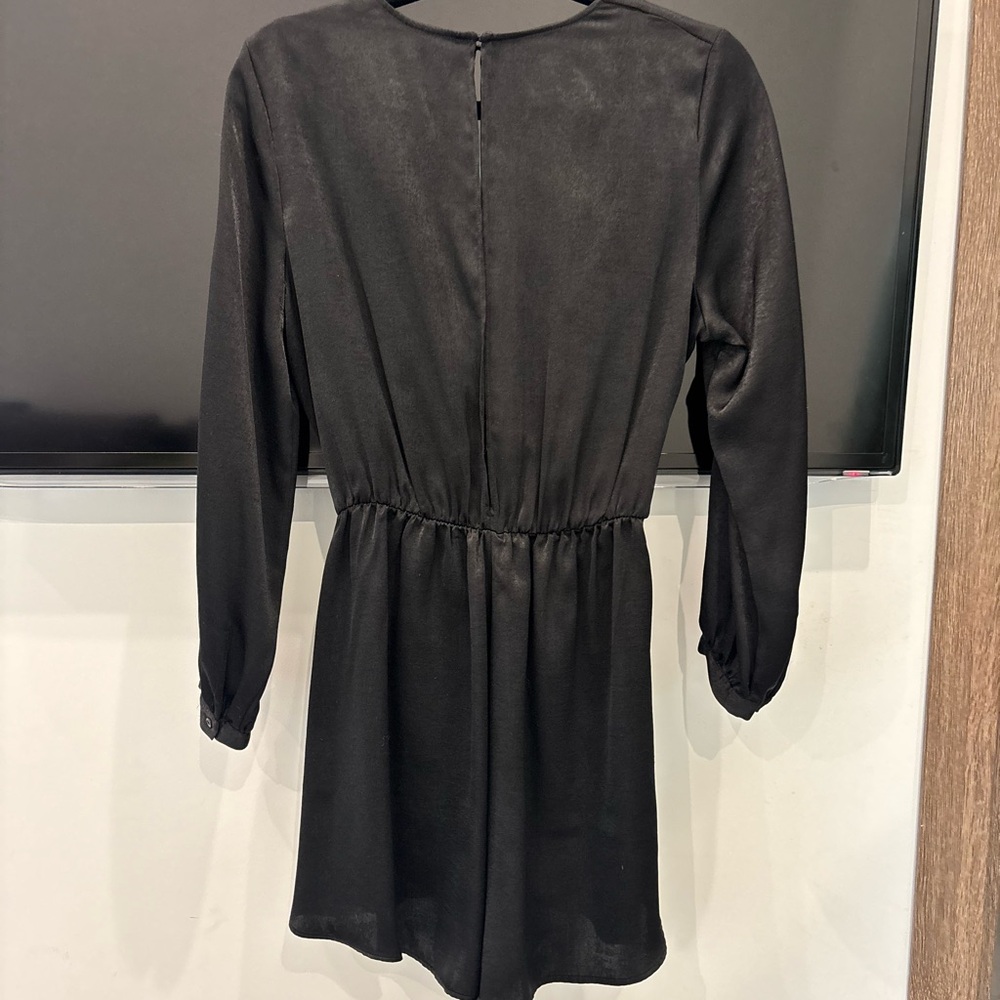 Zara Elegant Black Wrap Dress - Picture 5 of 7